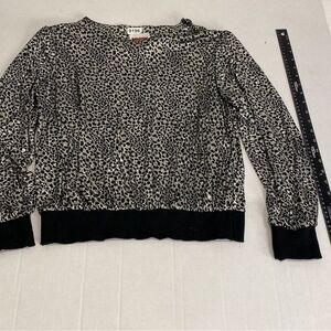 Leopard Print Long Sleeve Top